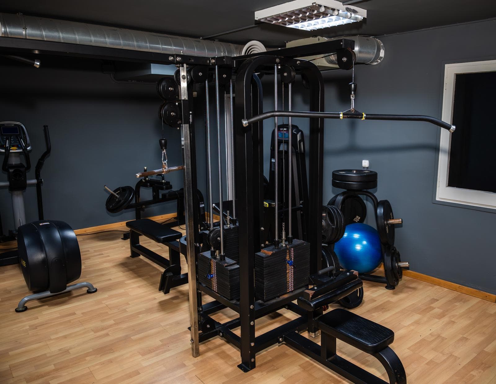 Sala de pesas completa en Ali Promotions Boxing Club BCN